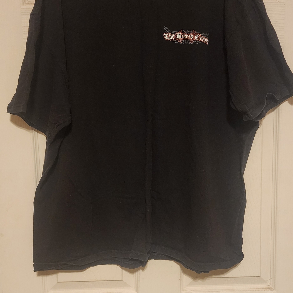 Men's Black Graphic Tee